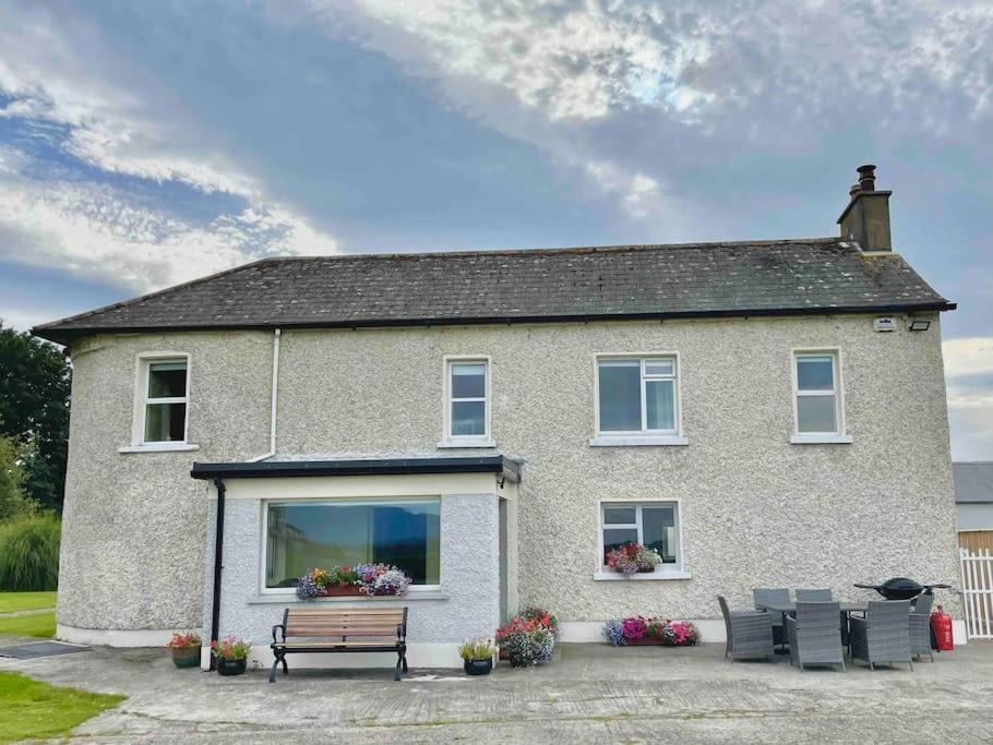 Beautiful Farmhouse An Hour'S Drive From Four Irish Cities كلونيمل المظهر الخارجي الصورة